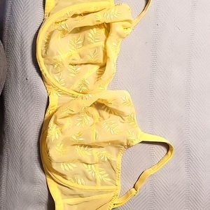 Bright yellow bra 32O